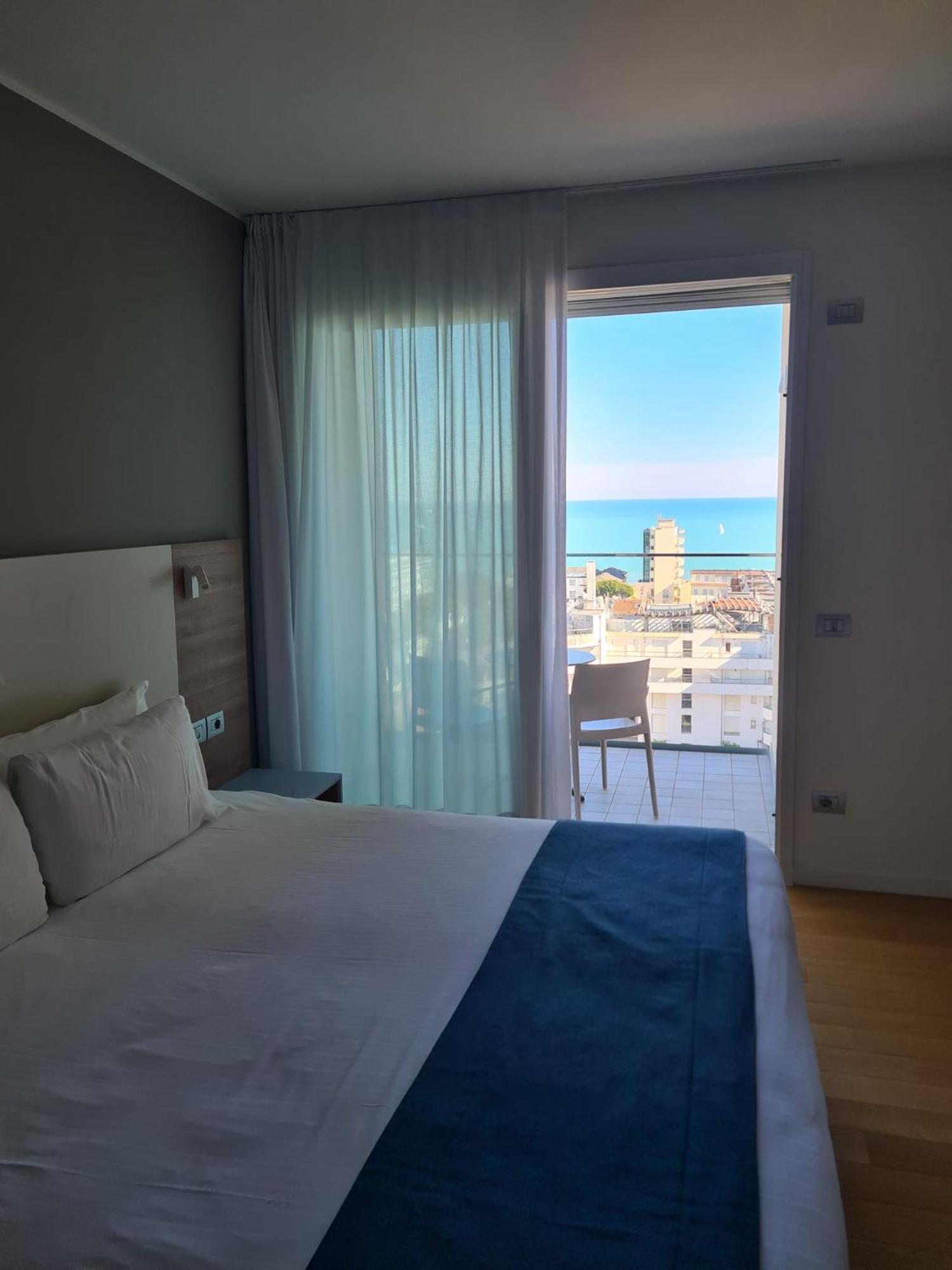 Hesperia Hotel & Residence Lido di Jesolo Phòng bức ảnh