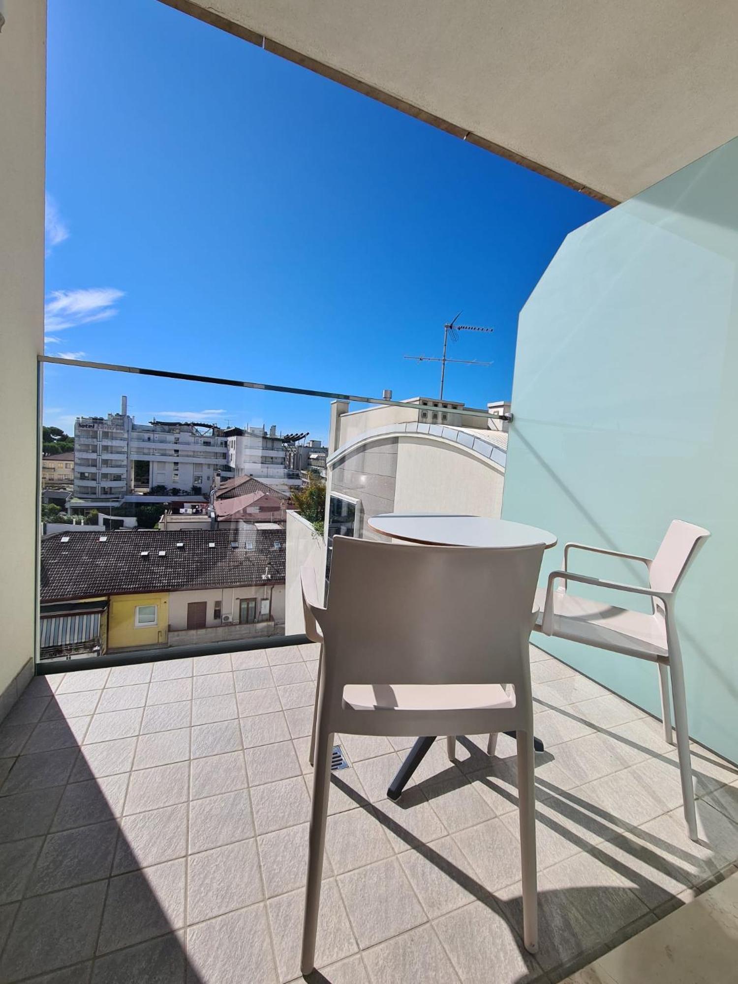 Hesperia Hotel & Residence Lido di Jesolo Phòng bức ảnh
