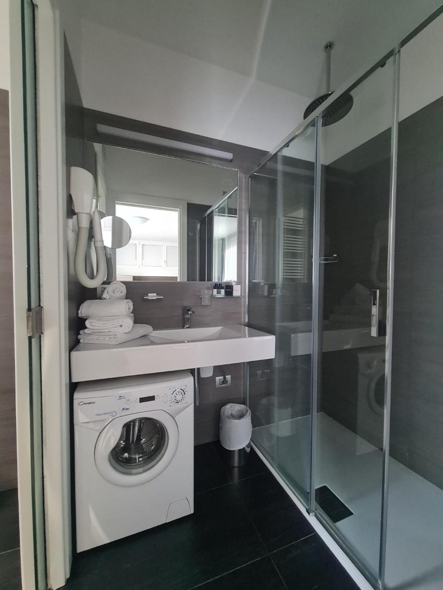 Hesperia Hotel & Residence Lido di Jesolo Phòng bức ảnh