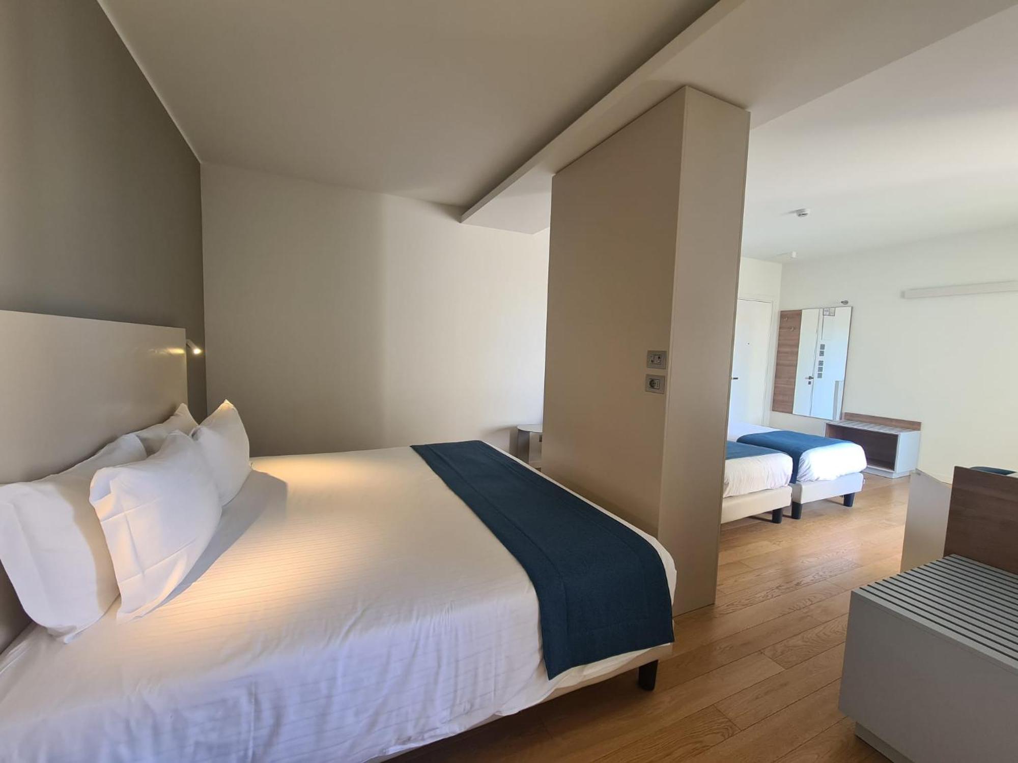 Hesperia Hotel & Residence Lido di Jesolo Phòng bức ảnh
